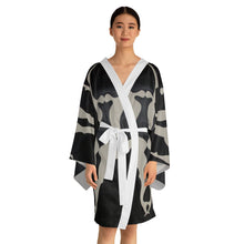 Load image into Gallery viewer, Long Sleeve Kimono Robe
