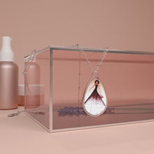 Load image into Gallery viewer, Oval Necklace